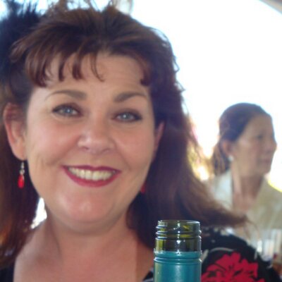 Profile Picture of Shelley Joy Swan (@shelleyswan2) on Twitter