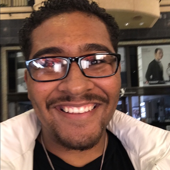 Profile Picture of James Beasley (@trinidad101) on Poshmark