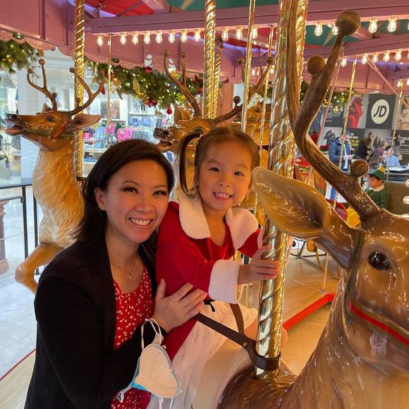 Profile Picture of Tran To (@trannietoes) on Poshmark