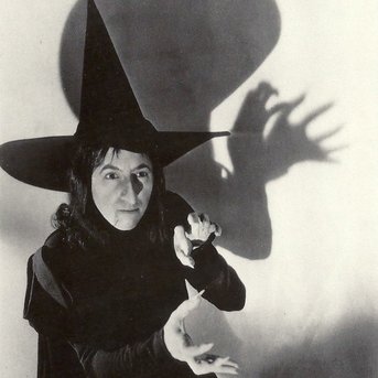 Profile Picture of Wicked Witch West (@WestWickedWitch) on Twitter