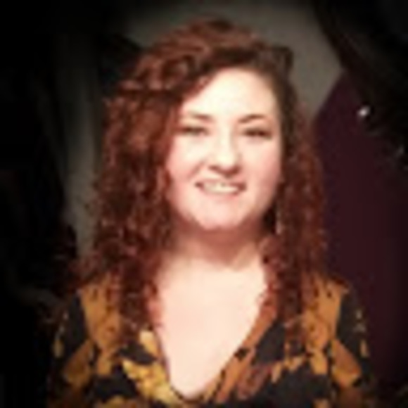 Profile Picture of Kara Peterson sheldon (@karapeterson373) on Poshmark