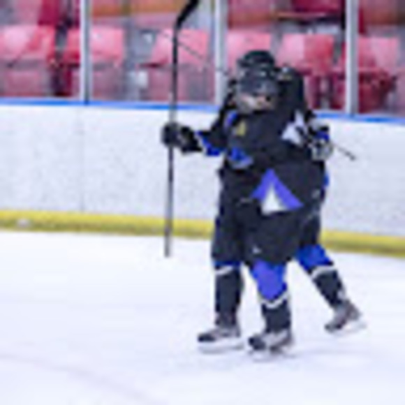 Profile Picture of Noah Moncrieff (@noahm2112) on Poshmark