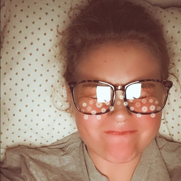 Profile Picture of Hannah Witter (@hleighwit) on Poshmark