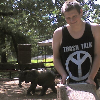 Profile Picture of Matthew Garrett Vann (@Biscuit_gravy) on Twitter