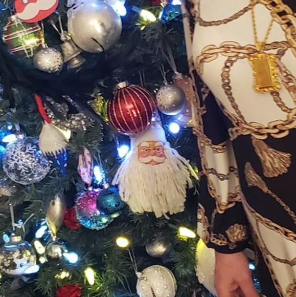 Profile Picture of Nahrin Allahverdi (@nahrine03) on Poshmark