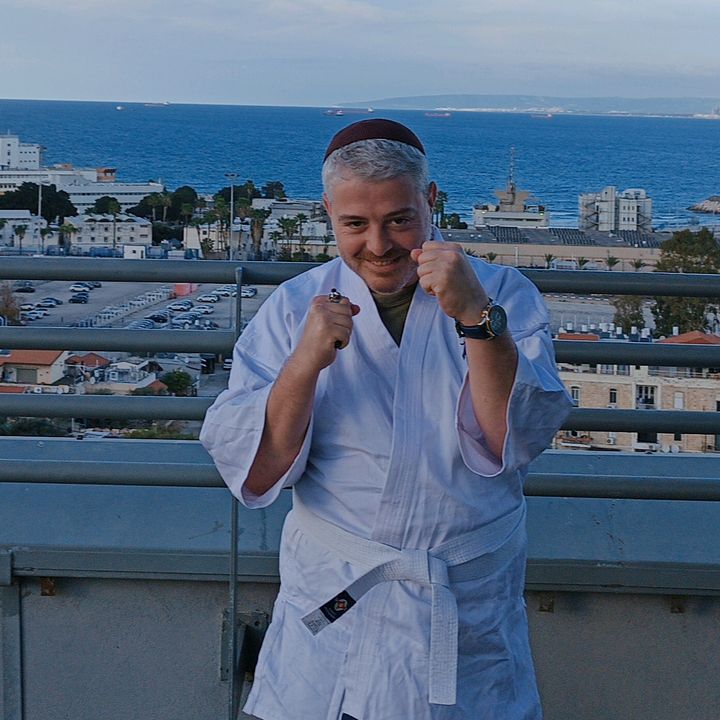 Profile Picture of David Sh (@davidshevahman) on Tiktok