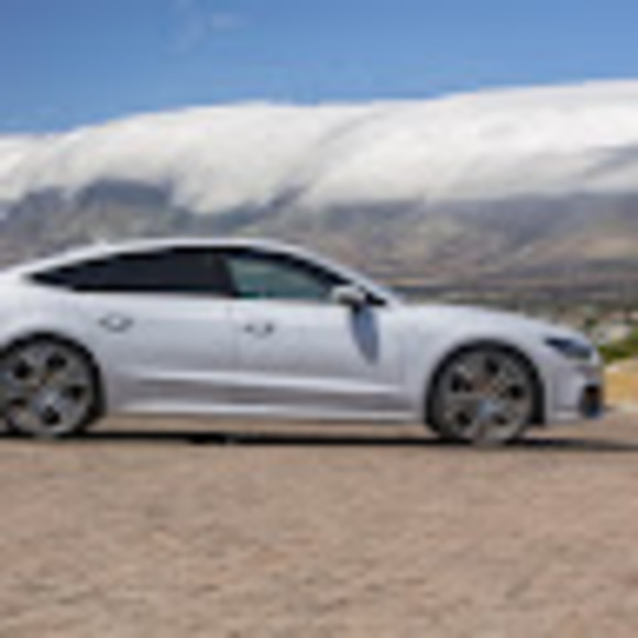 Profile Picture of Jeffery Hall (@jefferydhall22) on Poshmark