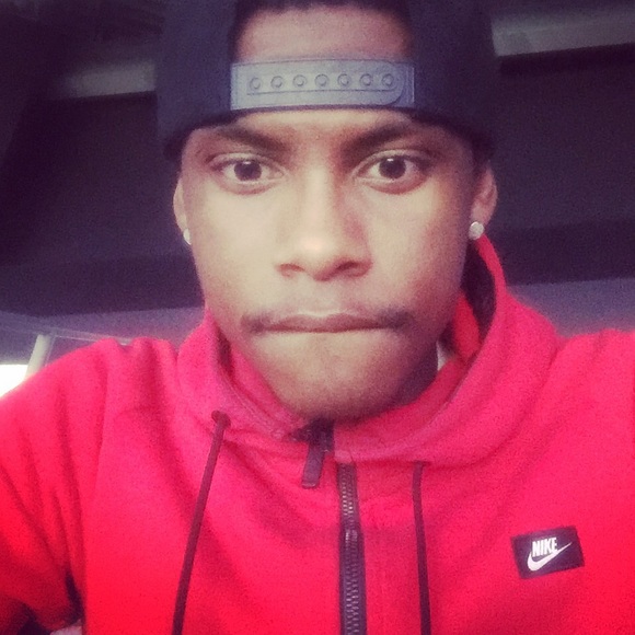 Profile Picture of Avontae Farmer (@avontae99) on Poshmark