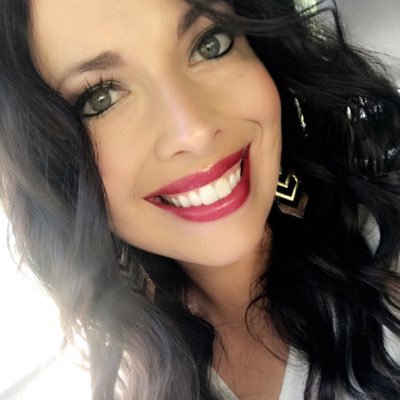 Profile Picture of Kristen Smith (@kristen_smith84) on Twitter