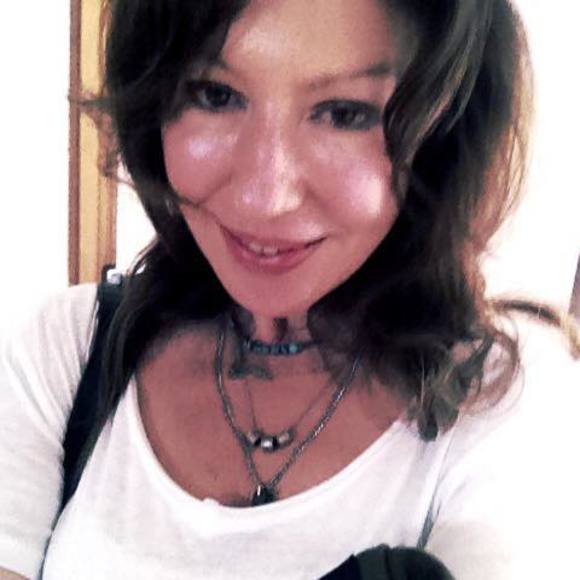 Profile Picture of Sonia Forkas (@soniaforkas) on Poshmark