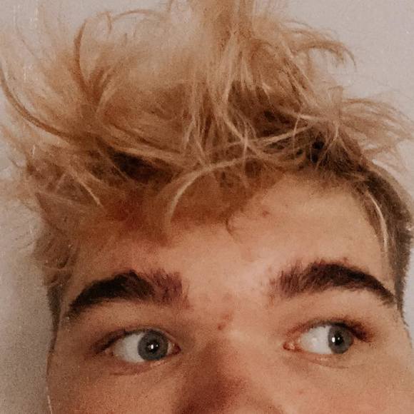 Profile Picture of Thomas Slone (@badfork) on Poshmark