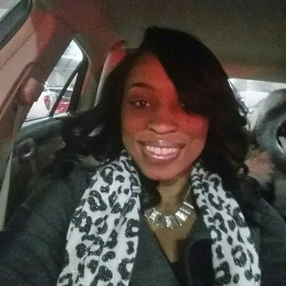 Profile Picture of Millicent Alexander (@millicent2018) on Poshmark