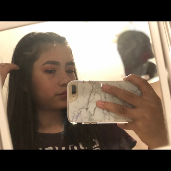 Profile Picture of Valeria Sanchez (@valeria823) on Poshmark