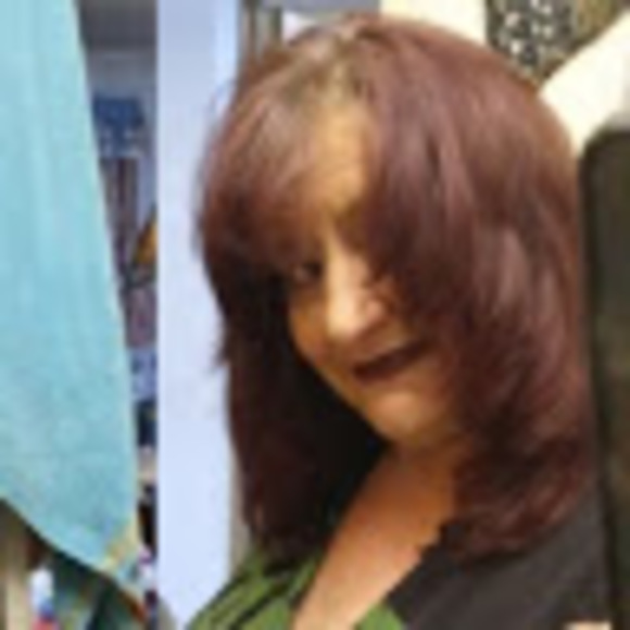 Profile Picture of Tina Plesner (@tinaplesner8) on Poshmark