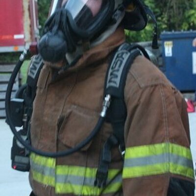 Profile Picture of Dustin (@EarlsLawncare) on Twitter