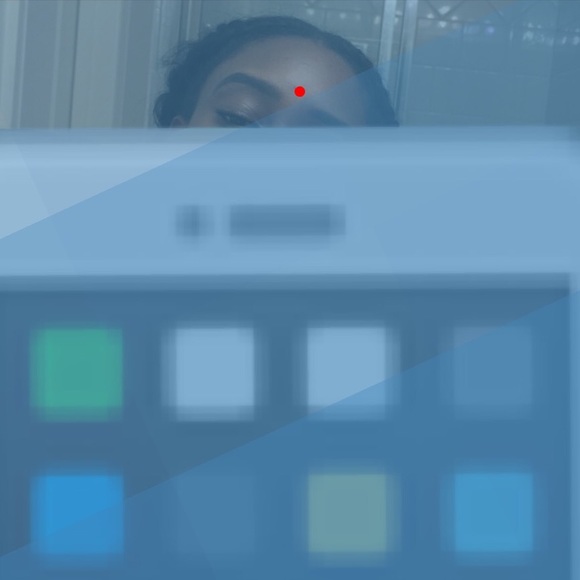 Profile Picture of Angel Feltus (@pluuy) on Poshmark