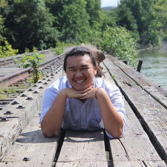 Profile Picture of Eric Xiong (@xoxoxoxiong2) on Poshmark