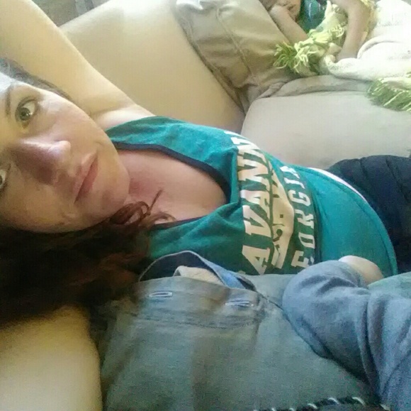 Profile Picture of Melissa Mayfield (@melissa72285) on Poshmark
