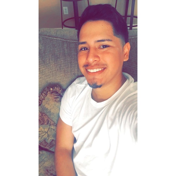 Profile Picture of Danny Barrera (@danye13yaaa) on Poshmark