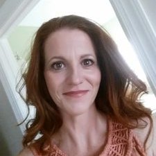 Profile Picture of Elizabeth Estep (@SouthernRed22) on Twitter
