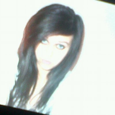 Profile Picture of Loren Chapman (@LorenHolly) on Twitter