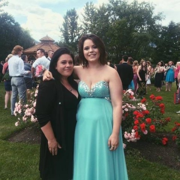 Profile Picture of Shyann Bowick (@shyann_bowick) on Poshmark