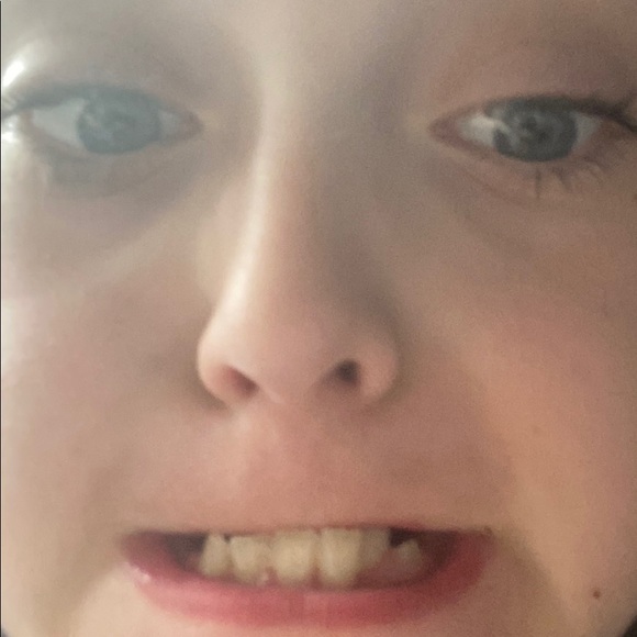 Profile Picture of Rowan Leary (@ilovetoshopxd6) on Poshmark