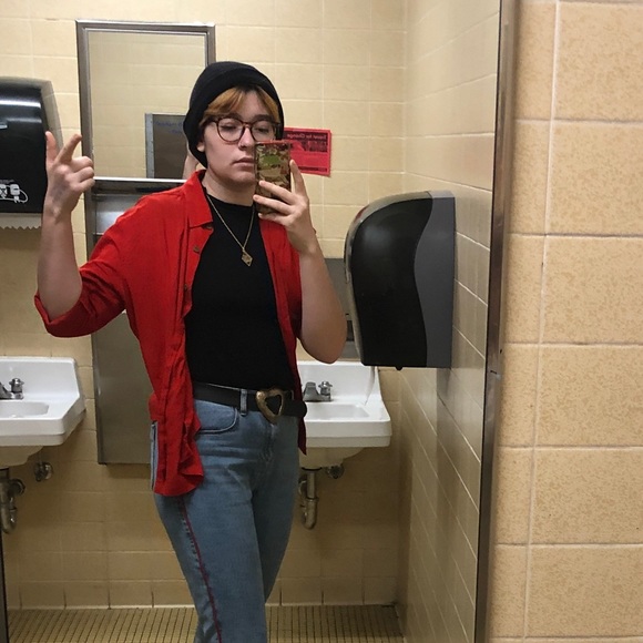 Profile Picture of Eliana Danowski (@citrusboy) on Poshmark