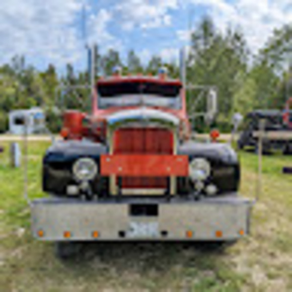 Profile Picture of Bill Wade (@billwade498) on Poshmark