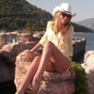 Profile Picture of Cassandra Page (@HarrellPage) on Twitter