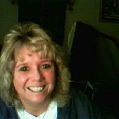 Profile Picture of Amy Dunne Hendricks (@amydunne1) on Twitter