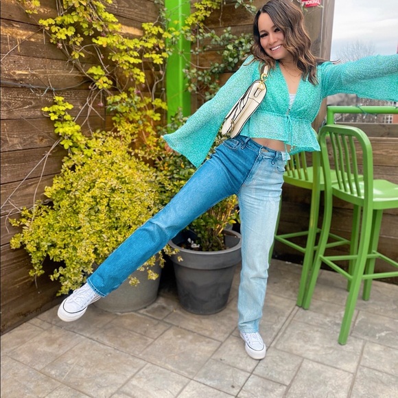 Profile Picture of Kaelynn Sandwell (@kssandwell) on Poshmark