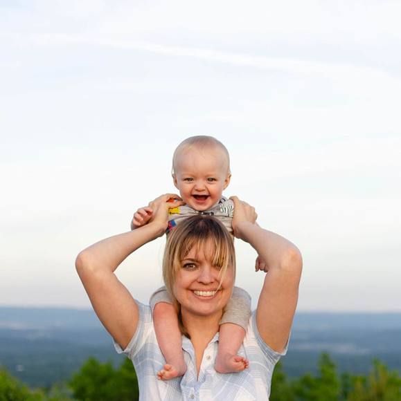 Profile Picture of Mindy Affriol (@affriolm1) on Poshmark