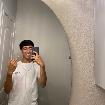 Profile Picture of Dan (@Daniel_ok14) on Twitter