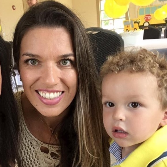 Profile Picture of Camila Mosimann (@camilamosimann) on Poshmark