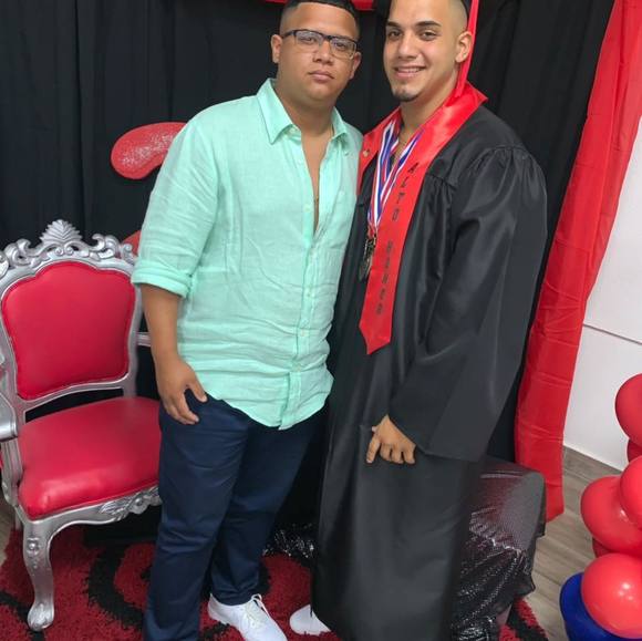 Profile Picture of Linette Gonzalez (@glinette8) on Poshmark