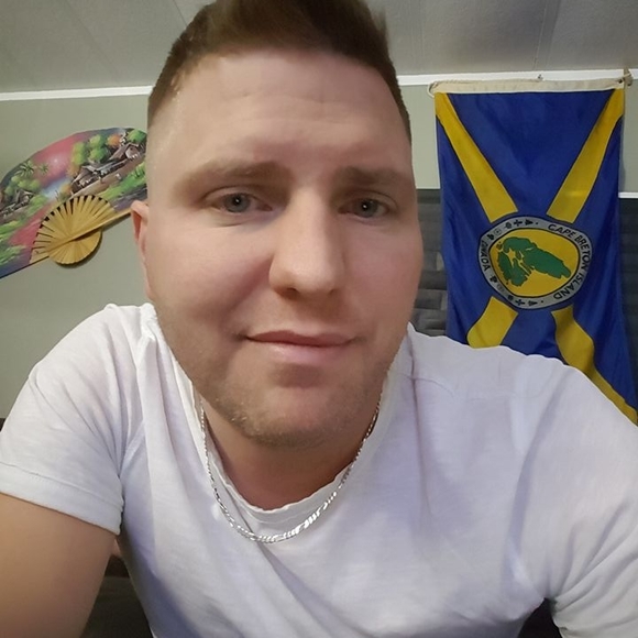Profile Picture of Shaun Macisaac (@smi_44) on Poshmark