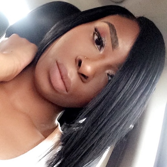 Profile Picture of Shawna Solomon (@shawnaaaa__) on Poshmark