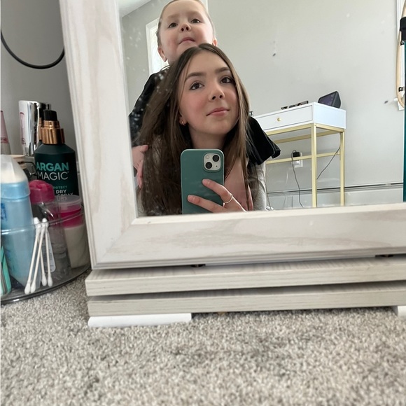 Profile Picture of Julianna Mccormick (@jmccormick2028) on Poshmark