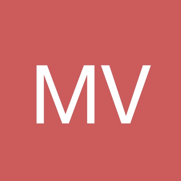 Profile Picture of Megan Varmecky (@meegin7) on Poshmark