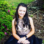 Profile Picture of Chloe (@chloe_t_whitfield) on Instagram