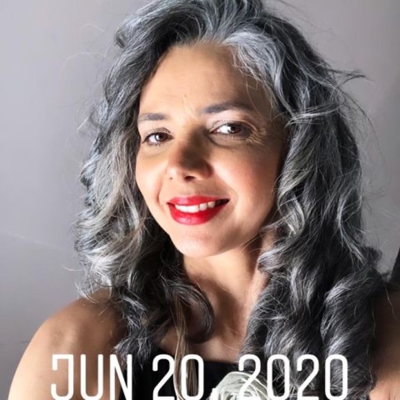 Profile Picture of Luzivania Sousa de almeida (@luzivaniasousa1) on Poshmark