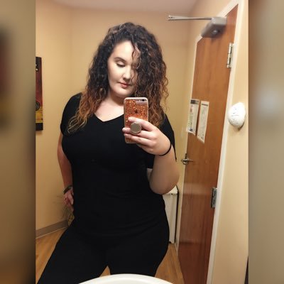 Profile Picture of Caitlyn Cramer (@CaitlynECramer) on Twitter