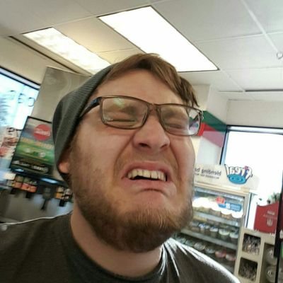 Profile Picture of Randall Fleck (@mmmbukie) on Twitter