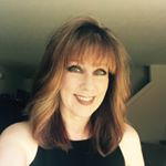 Profile Picture of Beth Pipinich Champe (@hey_itsbeth) on Instagram