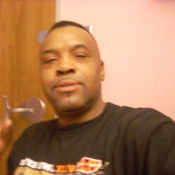 Profile Picture of Sean Nicholas (@spnicholas1967) on Poshmark