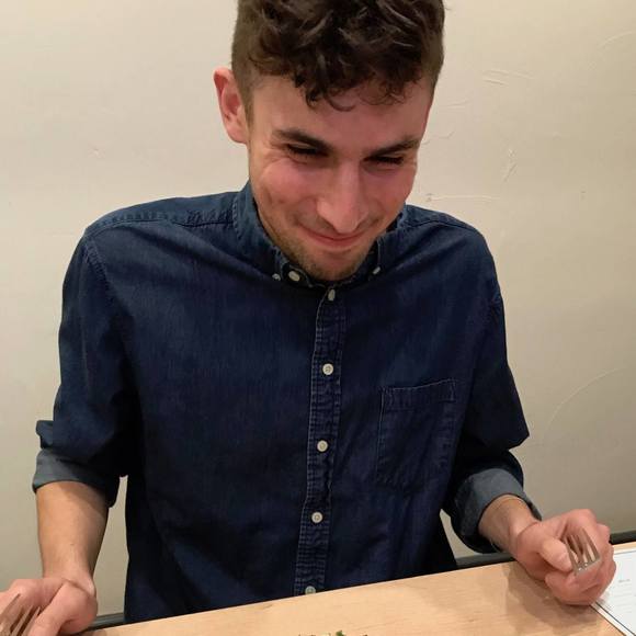 Profile Picture of Alex Muscat (@alexmuscat) on Poshmark