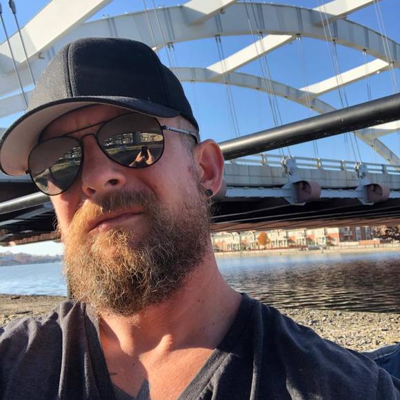Profile Picture of Kevin Morrissey (@moresh76) on Poshmark
