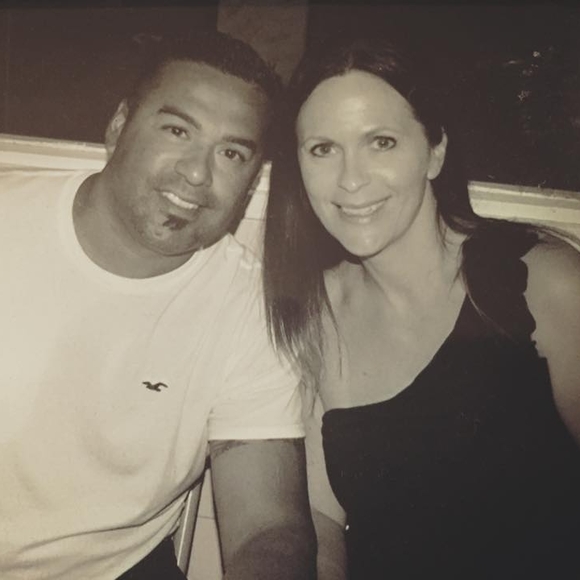 Profile Picture of Shannon Gonzalez (@shannongonza487) on Poshmark