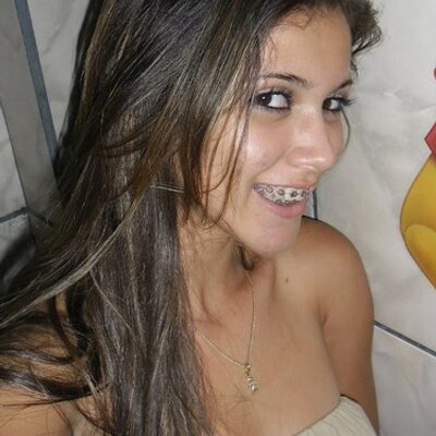 Profile Picture of Raquel Flower (@FlowerRaquel) on Twitter